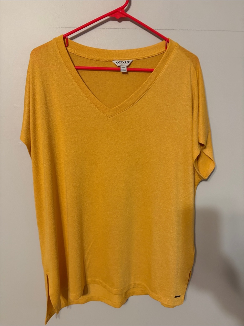 Orvis Women's V-Neck Short Sleeve Top in Mustard/gold Yellow. XL. Poly/rayon/sp.